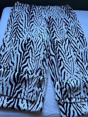 Zebra flowing pants